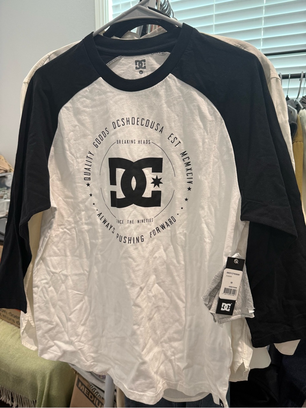 DC Raglan Logo Shirt - Picture 6 of 6